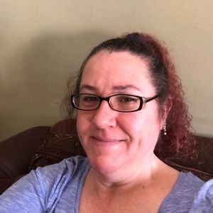 Meet your Posher, Cynthia